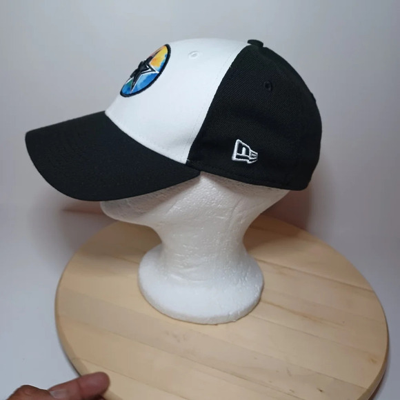 Lot Of 3 Dallas Cowboys New Era Baseball Hats Different Styles and sizes see pic - Picture 14 of 16